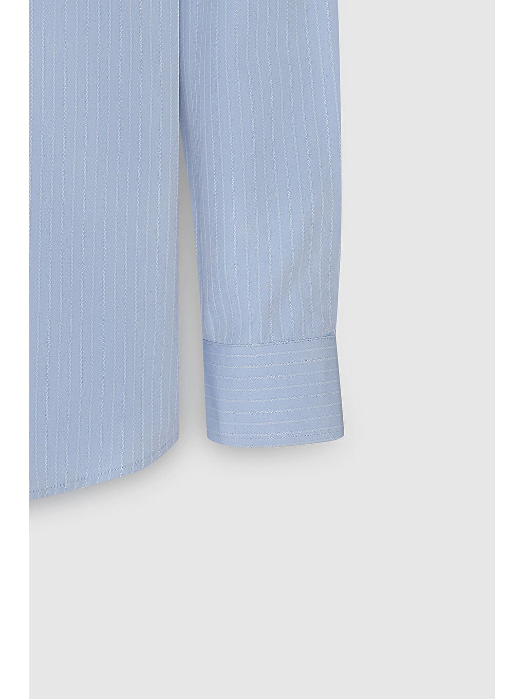 Erkek Açık Mavi Pamuklu Slim Fit Dar Kesim Çizgili Klasik Yaka Gömlek-9