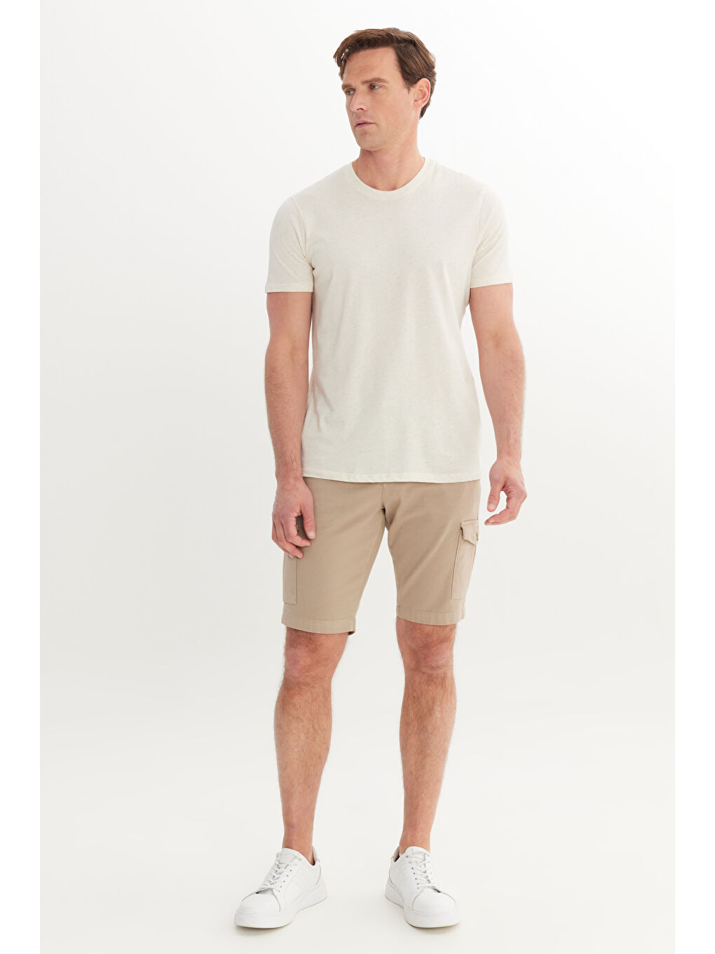 Erkek Açık Bej Slim Fit Dar Kesim Pamuklu Bisiklet Yaka Tişört-1