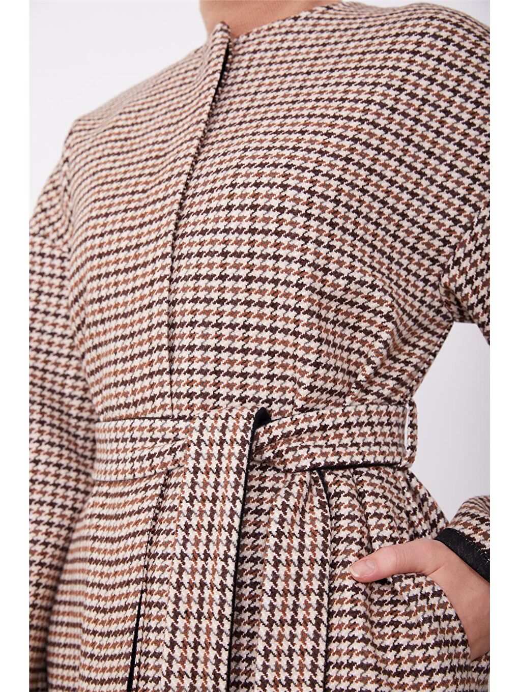 Bej İçi Düz Renkli Kazayağı Desenli Giyçık 23K5311-4