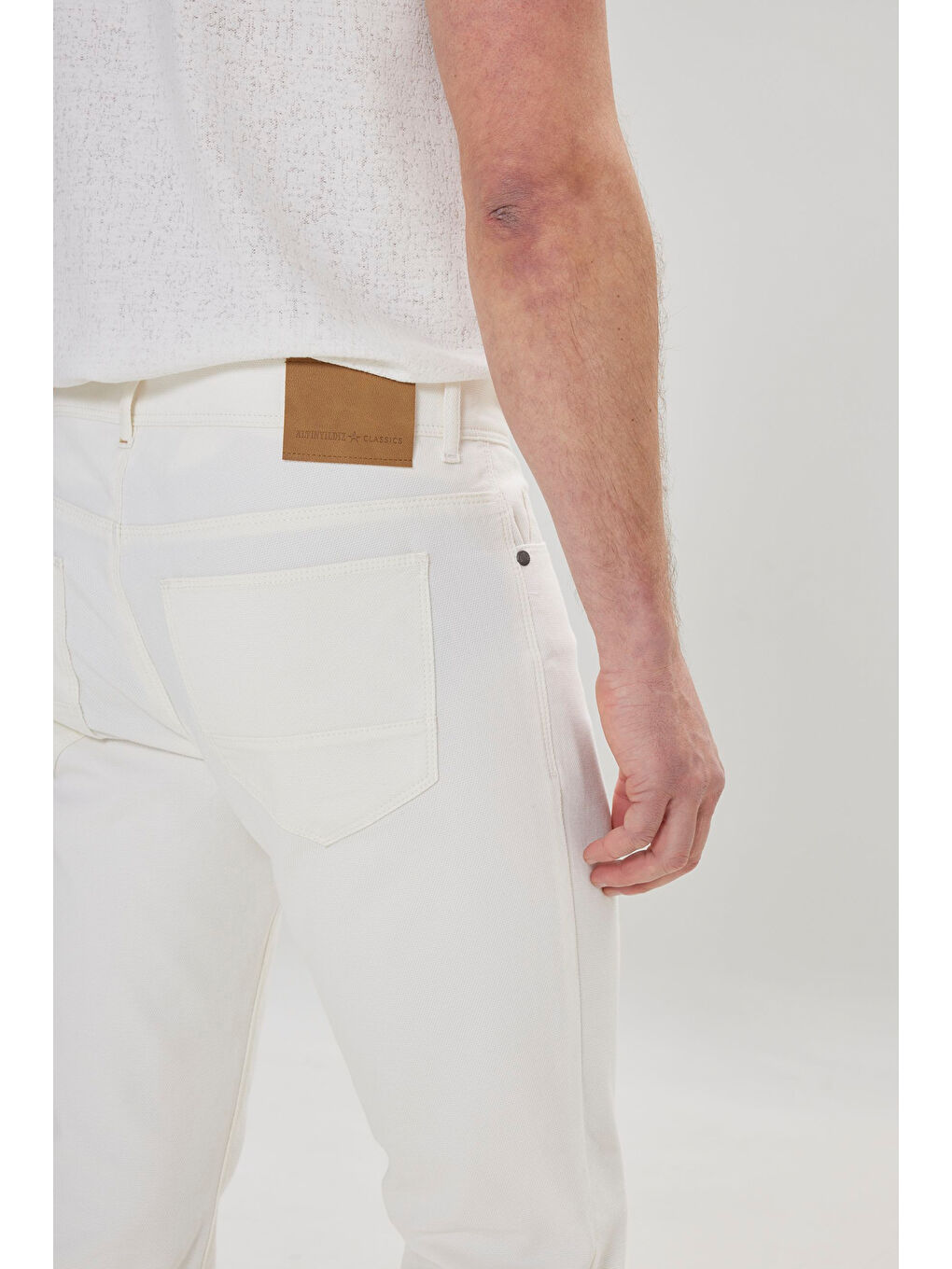 Erkek Beyaz Slim Fit Dar Kesim 5 Cep Armürlü Esnek Pantolon-3