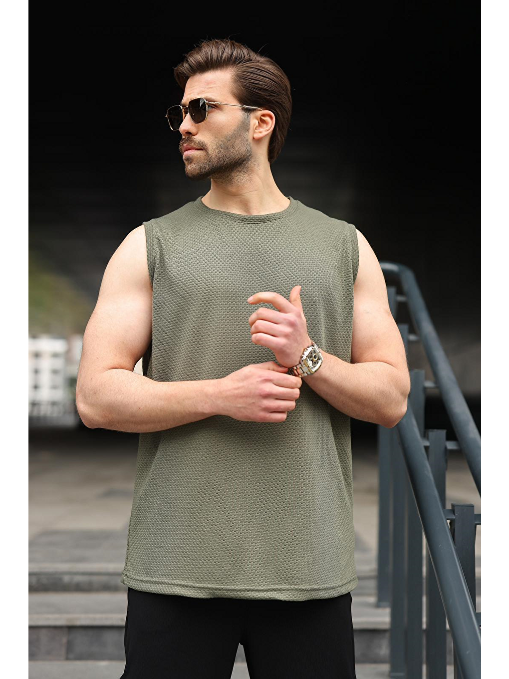 Haki Bisiklet Yaka Jakarlı Kolsuz Erkek Tişört E7180-4