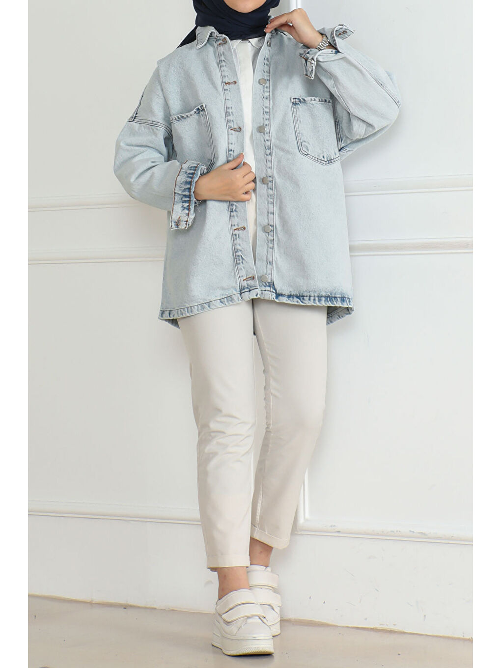 Kadın Oversize Cep Detay Jean Gömlek Ceket Buz Mavi   26571-1
