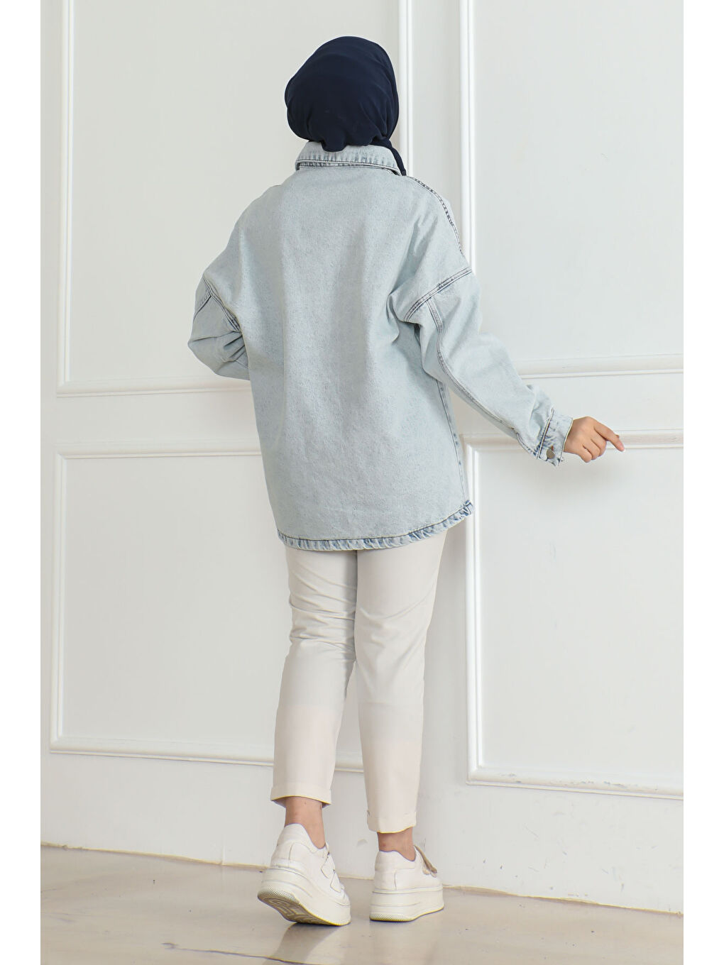 Kadın Oversize Cep Detay Jean Gömlek Ceket Buz Mavi   26571-3