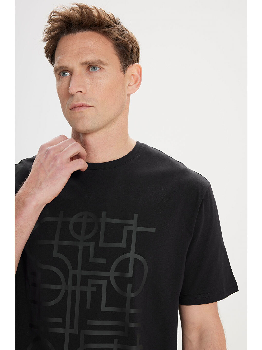 Erkek Siyah Slim Fit Dar Kesim %100 Pamuk Baskılı Bisiklet Yaka Tişört-2