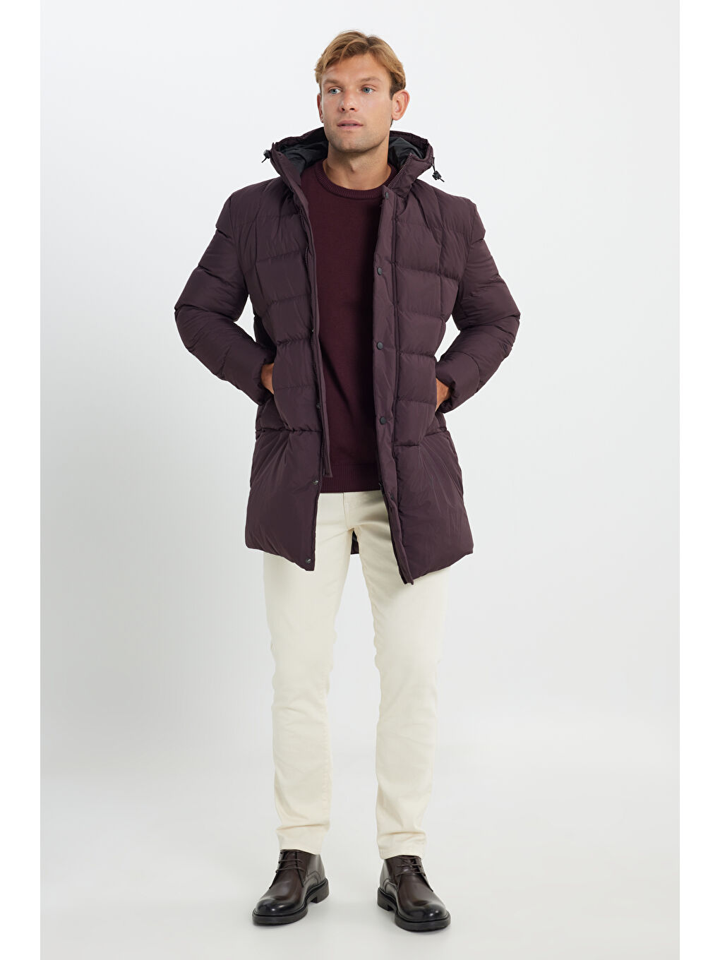 Erkek Bordo Standart Fit Normal Kesim Kapüşonlu Dik Yaka Yan Cepli Kaban-1