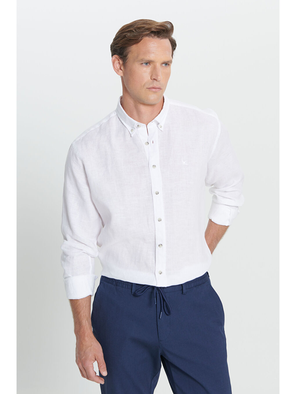 Erkek Beyaz Comfort Fit Rahat Kesim %100 Keten Düğmeli Yaka Gömlek-1