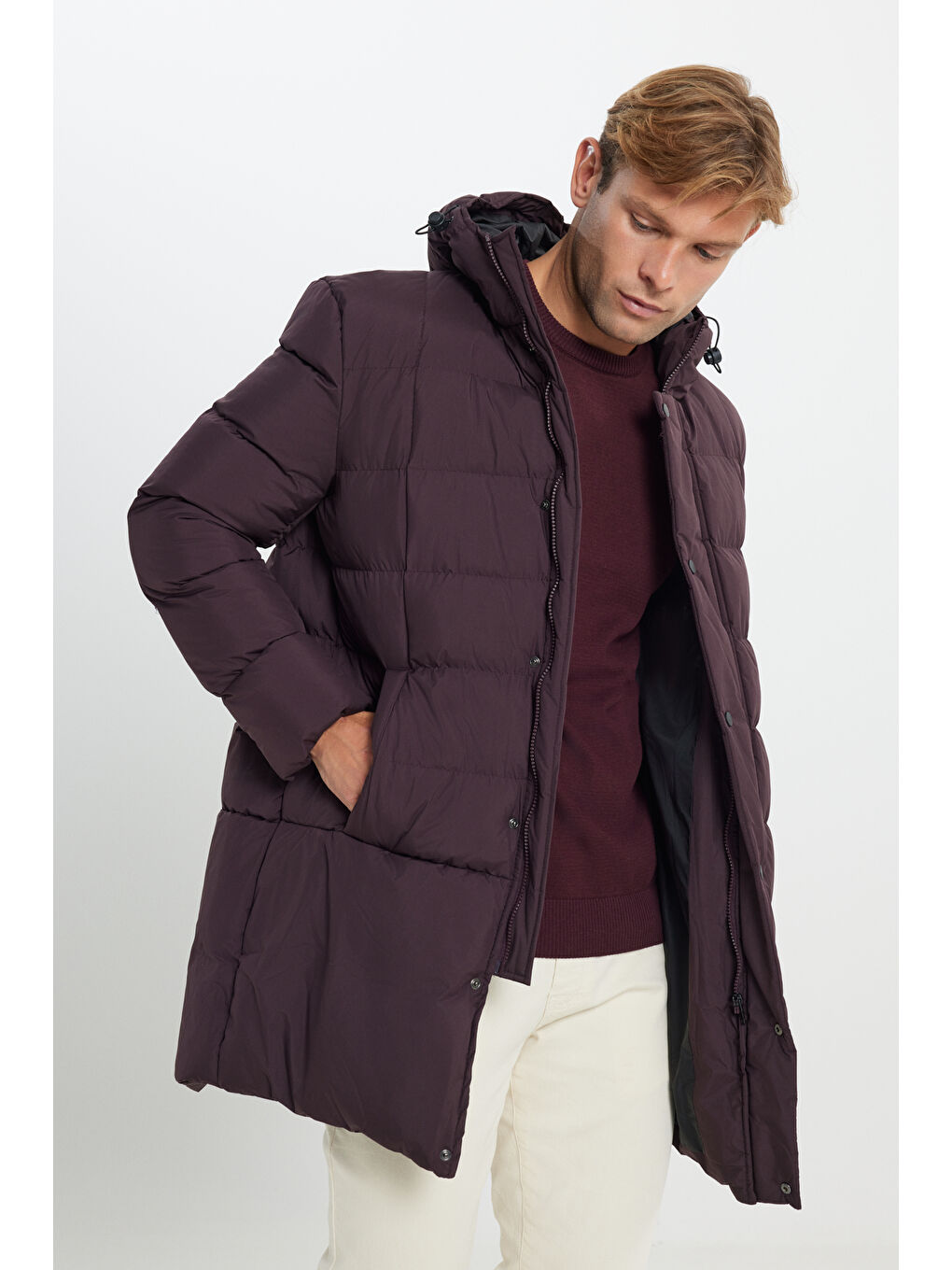 Erkek Bordo Standart Fit Normal Kesim Kapüşonlu Dik Yaka Yan Cepli Kaban-3