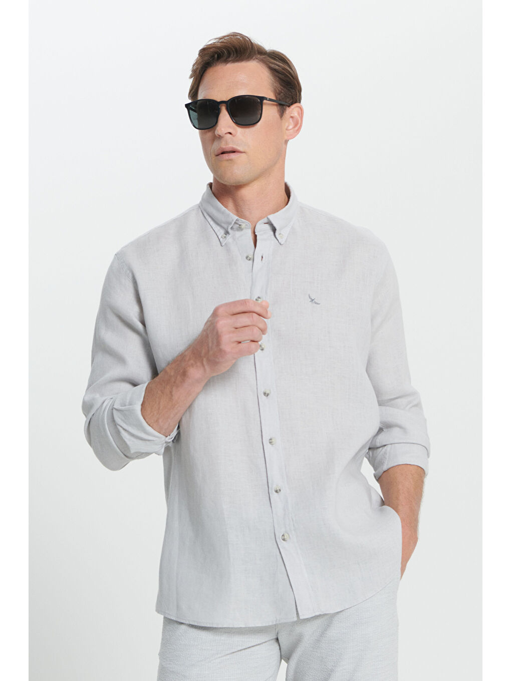 Erkek Gri Comfort Fit Rahat Kesim %100 Keten Düğmeli Yaka Gömlek