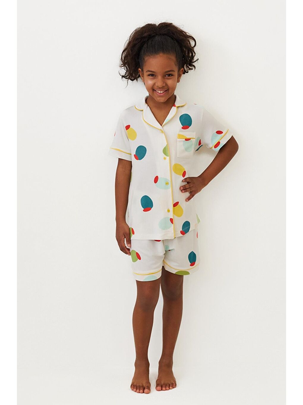 Ekru Kız Çocuk Limon Desenli Şortlu Pijama Takımı