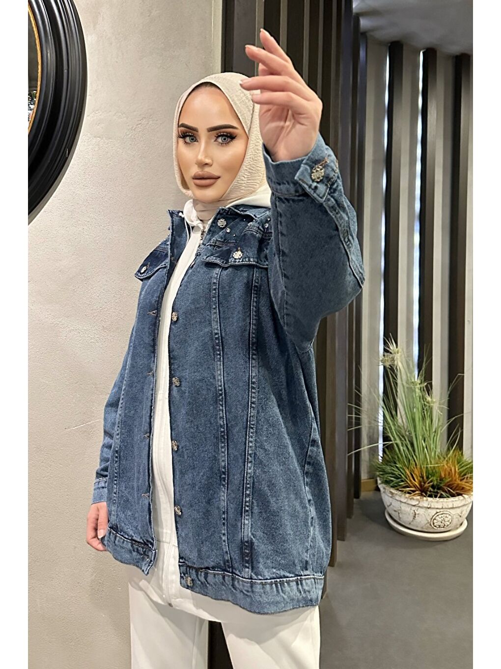 Kadın Omuz Taş Detaylı Oversize Jean Ceket Koyu Mavi   26616-1