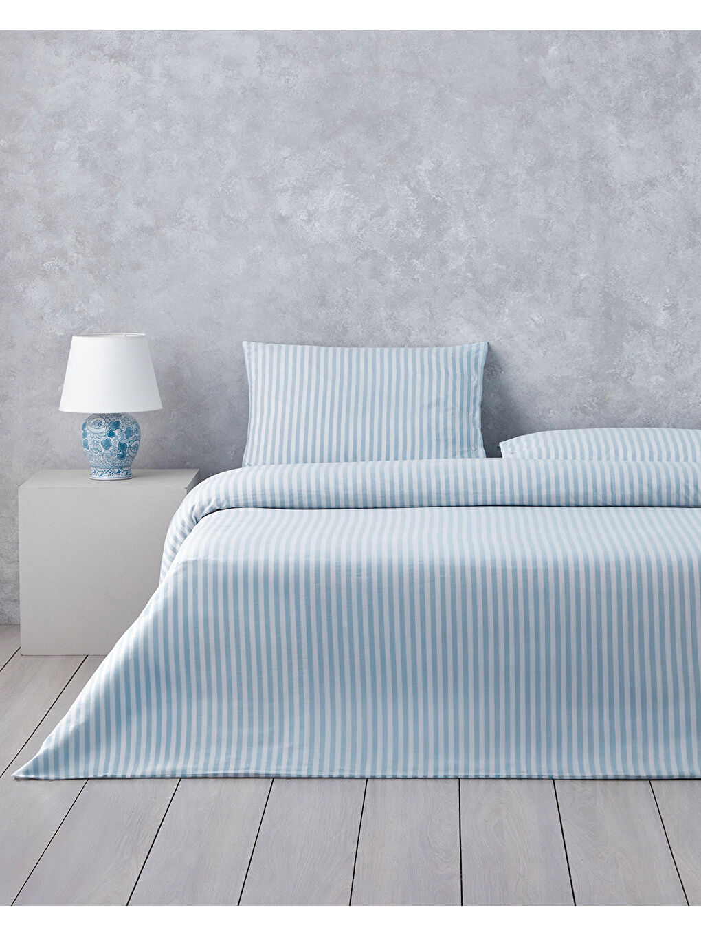 Soft Streaks İpliği Boyalı Çift Kişilik Nevresim Takımı 200x220 cm Mavi