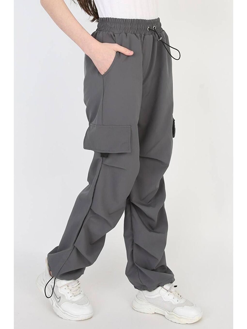 Antrasit Kız Çocuk Beli Lastikli Bol Kesim Paraşüt Pantolon PNT.5226