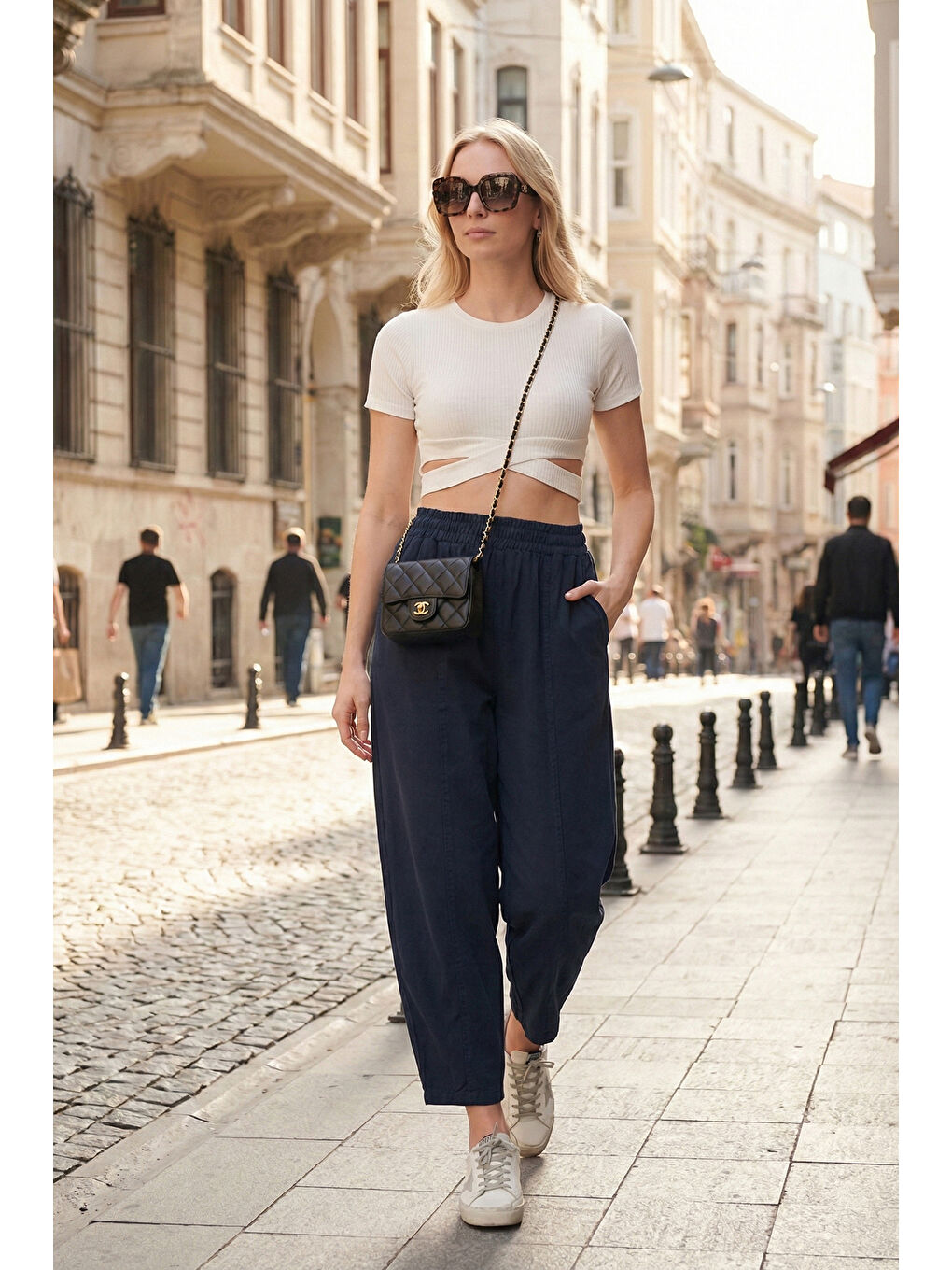 Lacivert Relaxed Fit Yüksek Bel Daralan Paça Kadın Pantolon 668YP5456