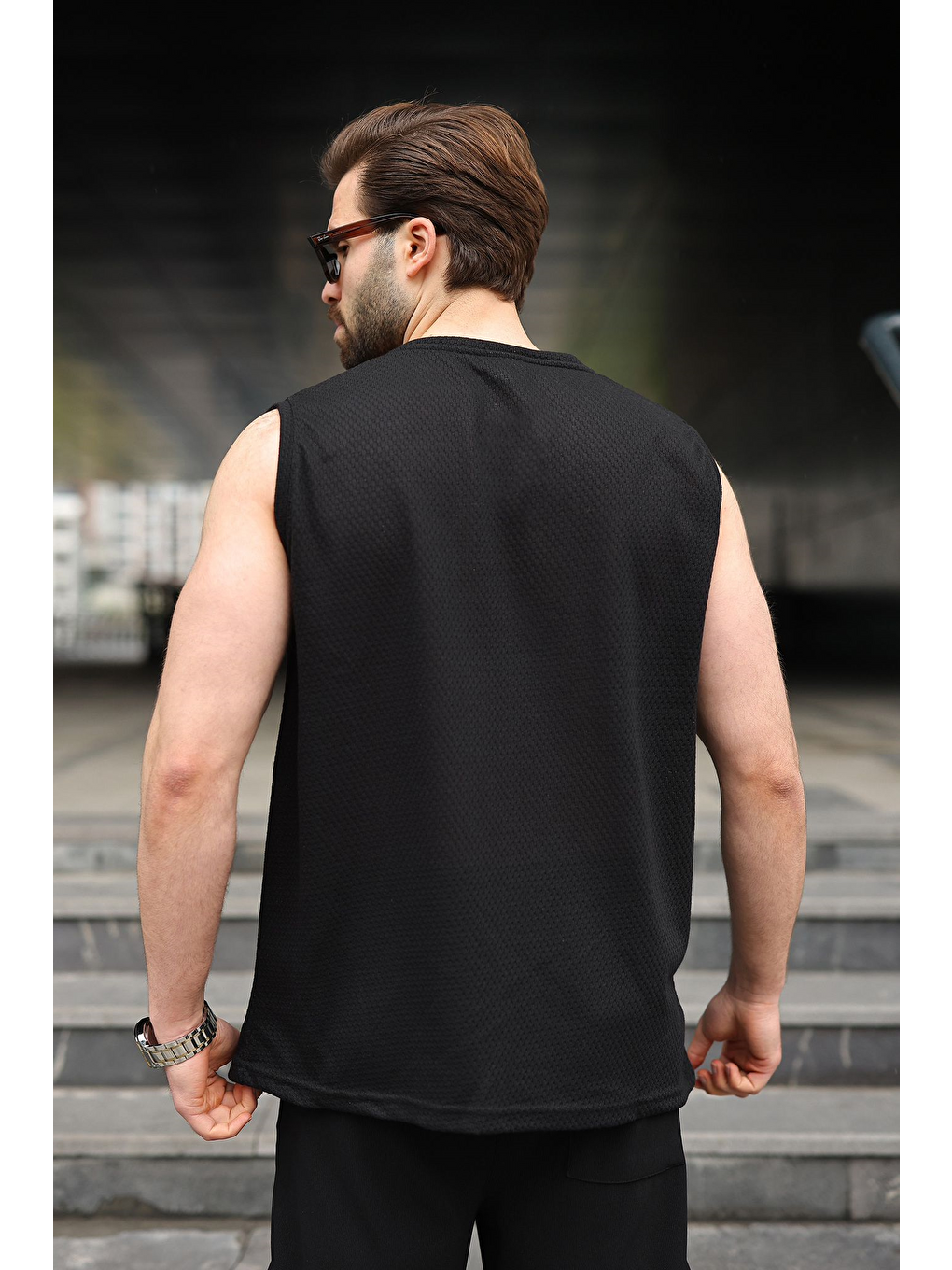 Siyah Bisiklet Yaka Jakarlı Kolsuz Erkek Tişört E7180-2