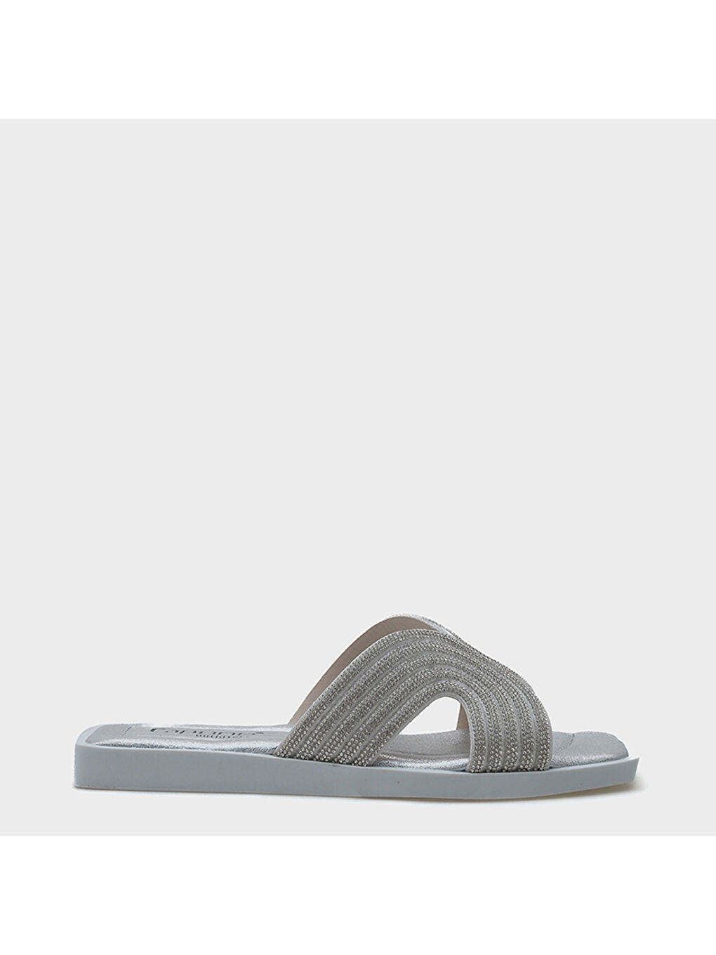 Gri Layla Taşlı Terlik