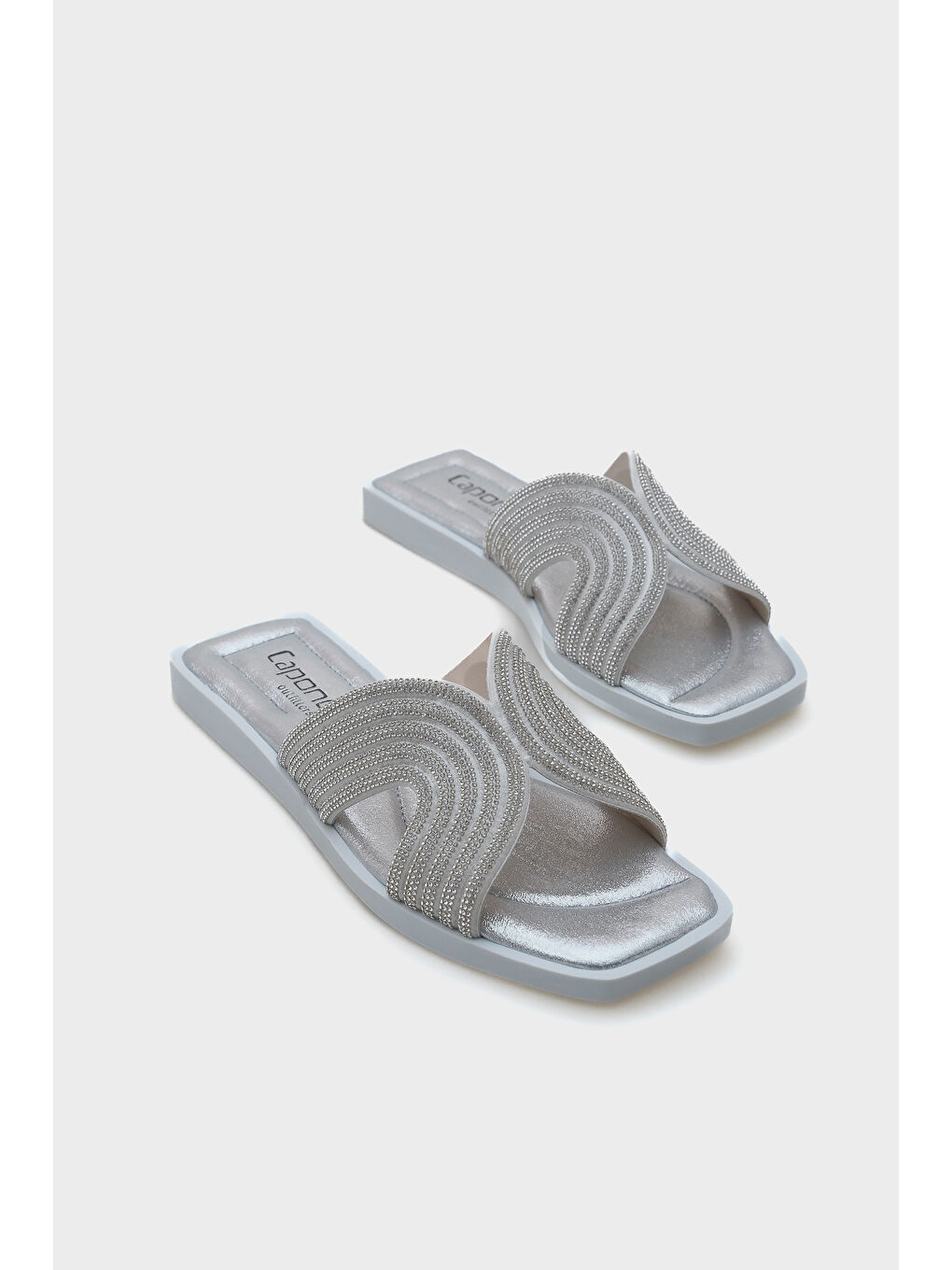 Gri Layla Taşlı Terlik-1