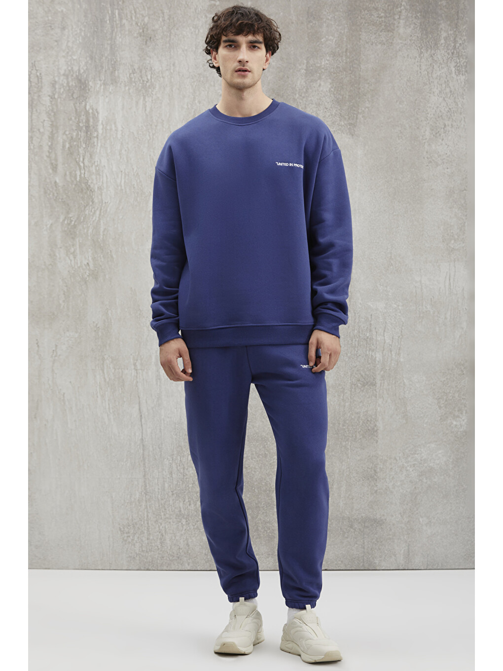 Raırok Erkek İçi Polarlı Comfort Bej Oversize Nakışlı Lacivert Sweatshirt-2