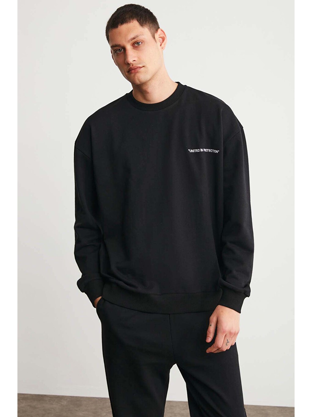 Raırok Erkek İçi Polarlı Comfort Bej Oversize Nakışlı Siyah Sweatshirt-2