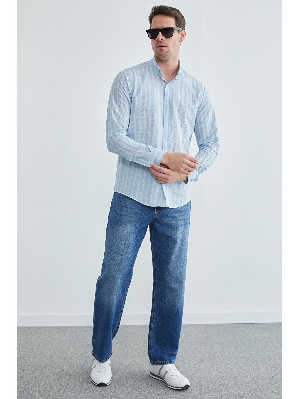 Mavi Çizgili Jakarlı Gömlek-2