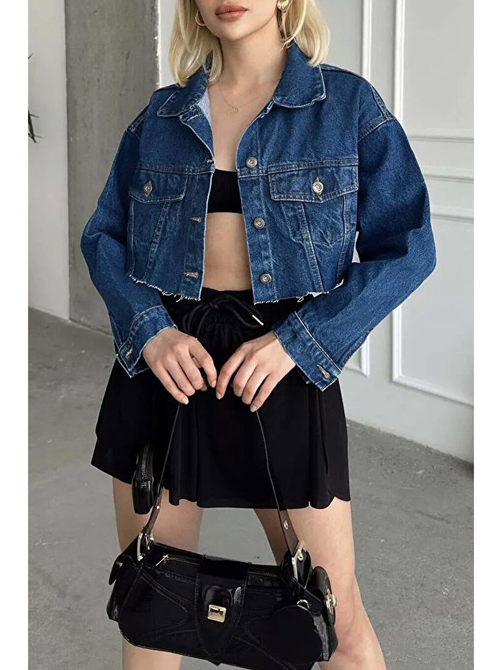 Kadın Çift Cepli Lazer Kesim Crop Jean Ceket Koyu Mavi   26582