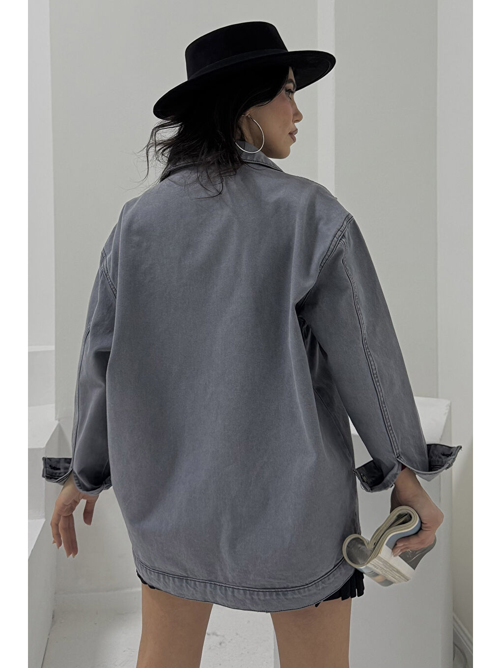 Kadın Omuz Taş Detaylı Oversize Jean Ceket Gri   26616-5
