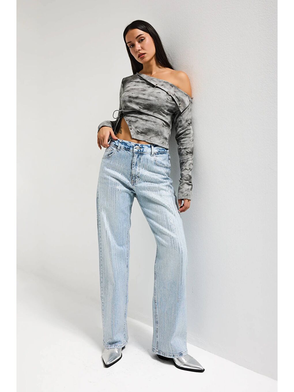 Kadın Gri w5 Asimetrik Kesim Özel Tasarım Crop Top-3