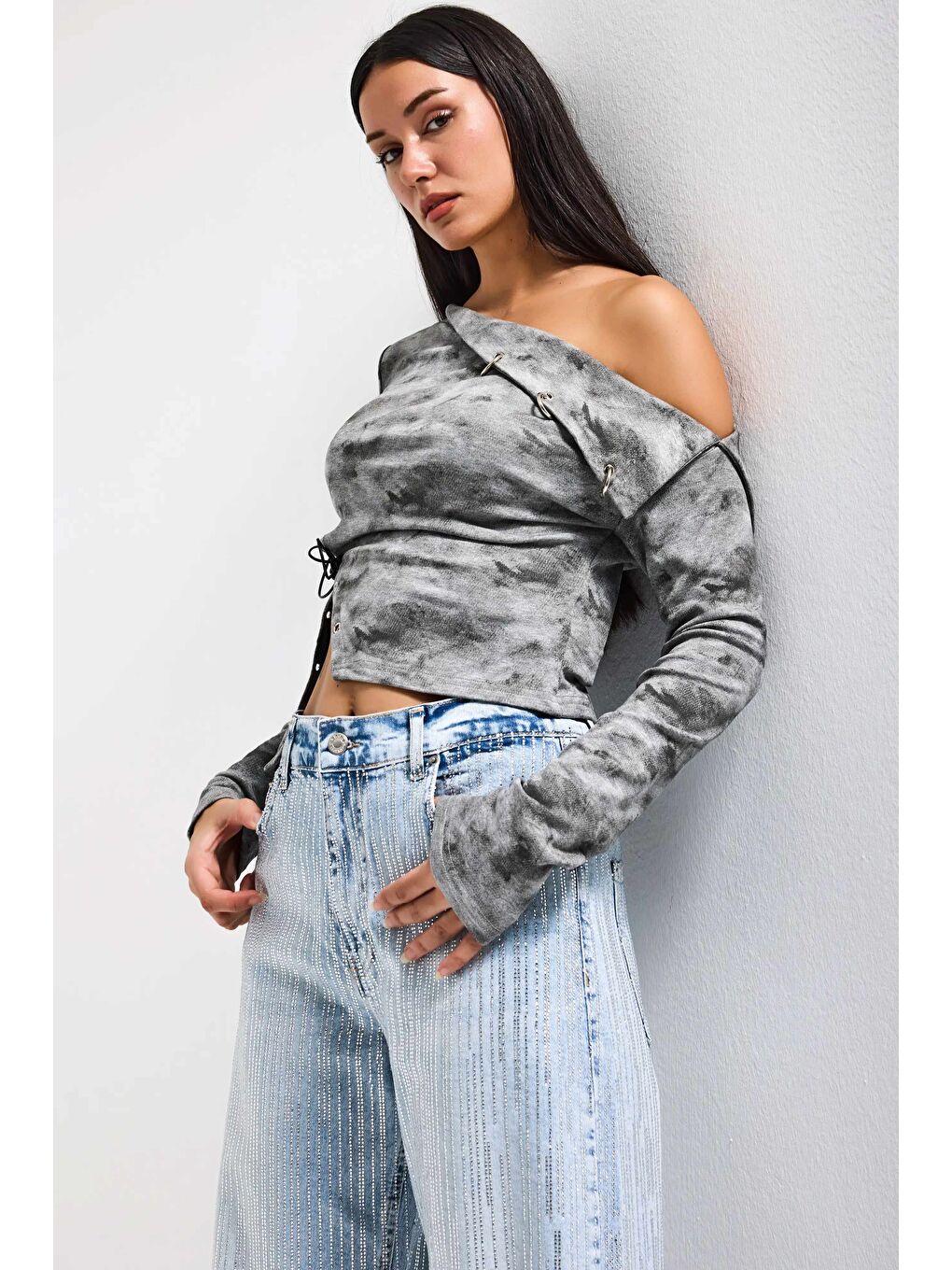 Kadın Gri w5 Asimetrik Kesim Özel Tasarım Crop Top-5