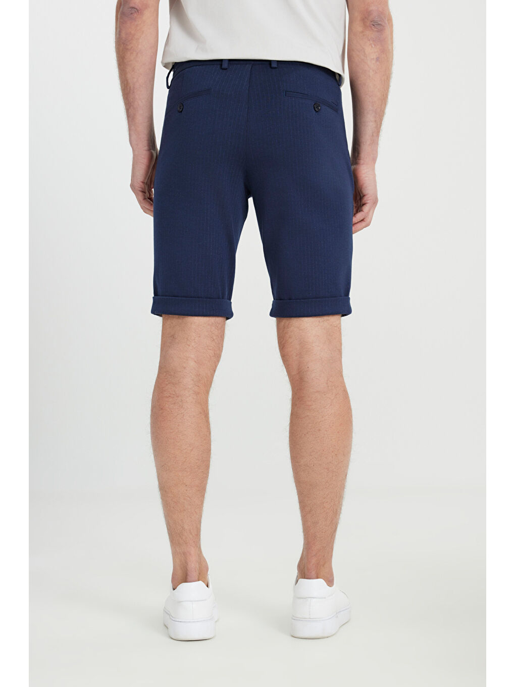 Erkek Lacivert Pamuklu Slim Fit Dar Kesim Beli Bağlamalı Yan Cepli Çizgili Şort-4