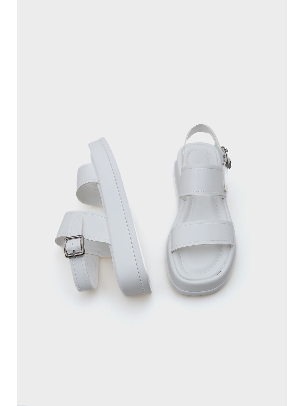 Beyaz Marris Tek Bantlı Dolgu Topuklu Konfor Kadın Sandalet-3