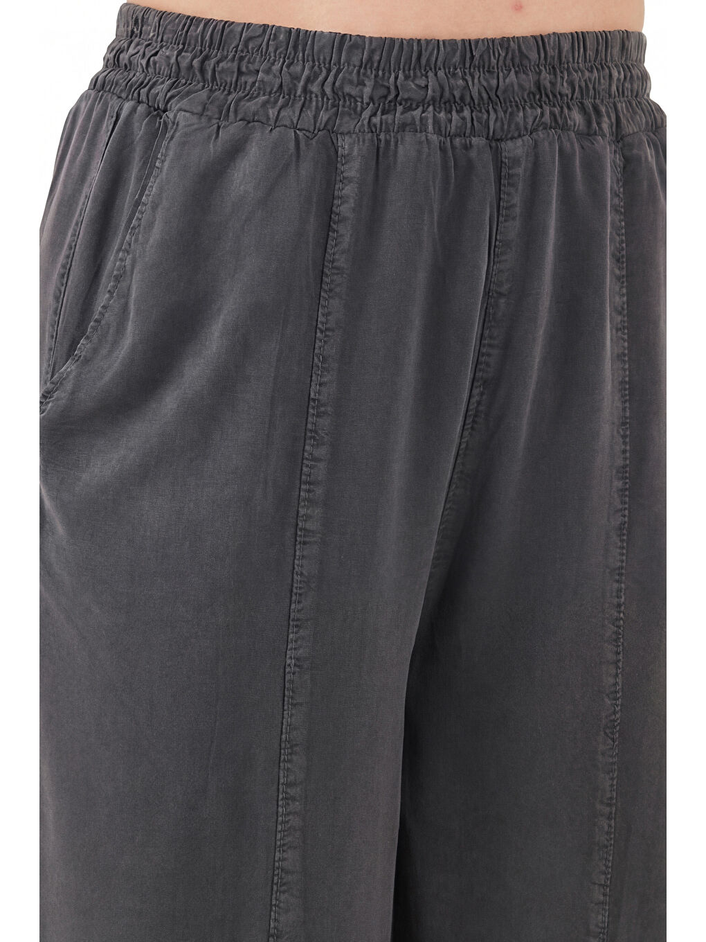 Antrasit Relaxed Fit Yüksek Bel Daralan Paça Kadın Pantolon 668YP5456-5