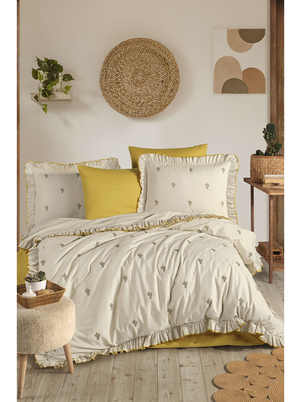 Sarı Ranforce %100 Pamuk Nakışlı Fırfırlı Nevresim Seti Ellas V2