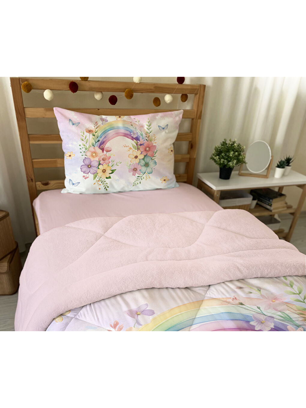 Pembe Pastel Renk Geçişli Çiçek Desenli Çocuk Uyku Seti-4