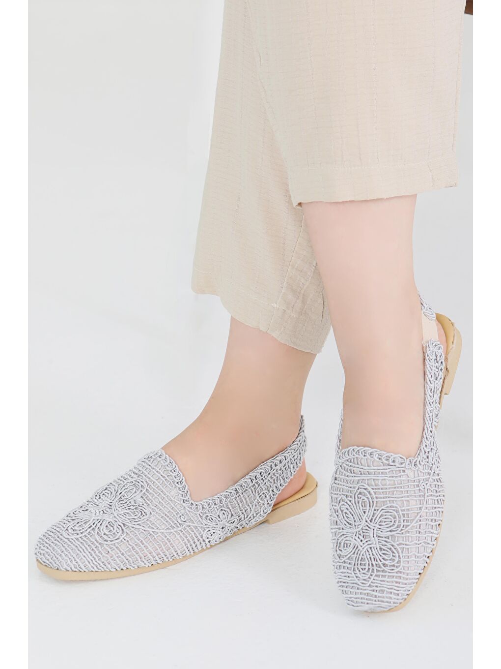 Kadın Gri Nakış Hasırlı Sandalet - 27482