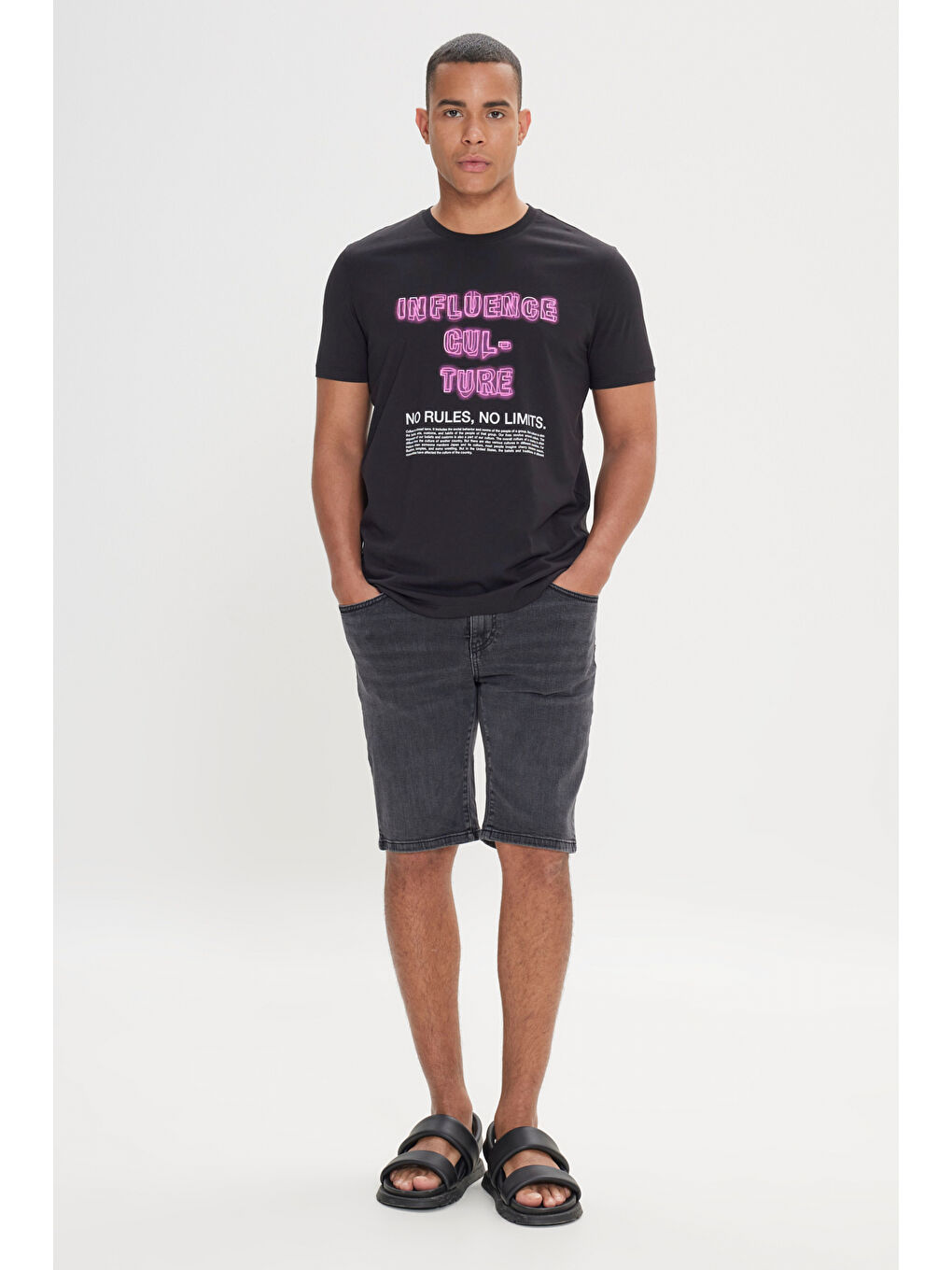 Erkek Siyah Standart Fit Normal Kesim %100 Pamuk Bisiklet Yaka Tişört-1