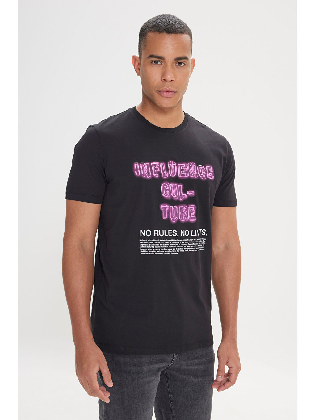 Erkek Siyah Standart Fit Normal Kesim %100 Pamuk Bisiklet Yaka Tişört-2