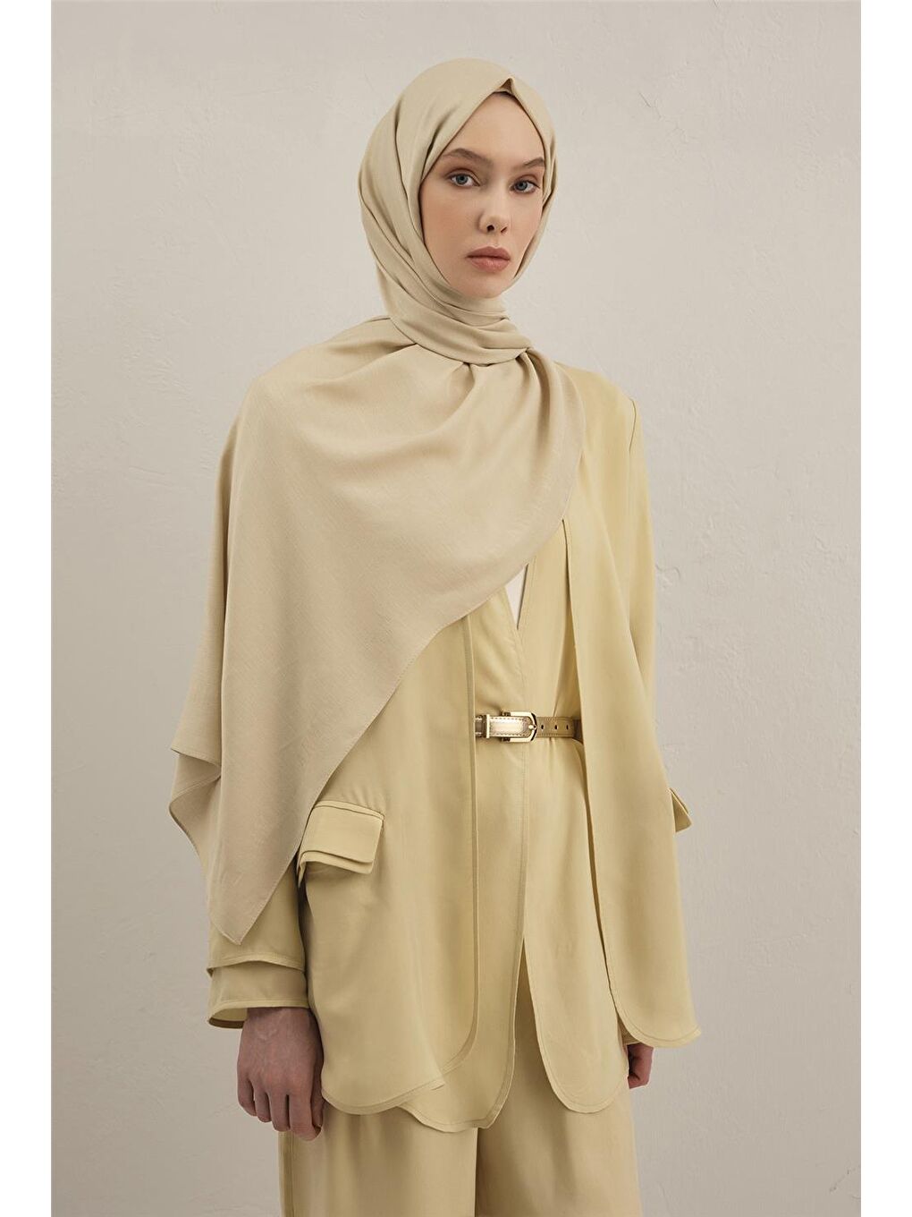 Bej Logo Bordürlü Pamuk İpek Şal 64