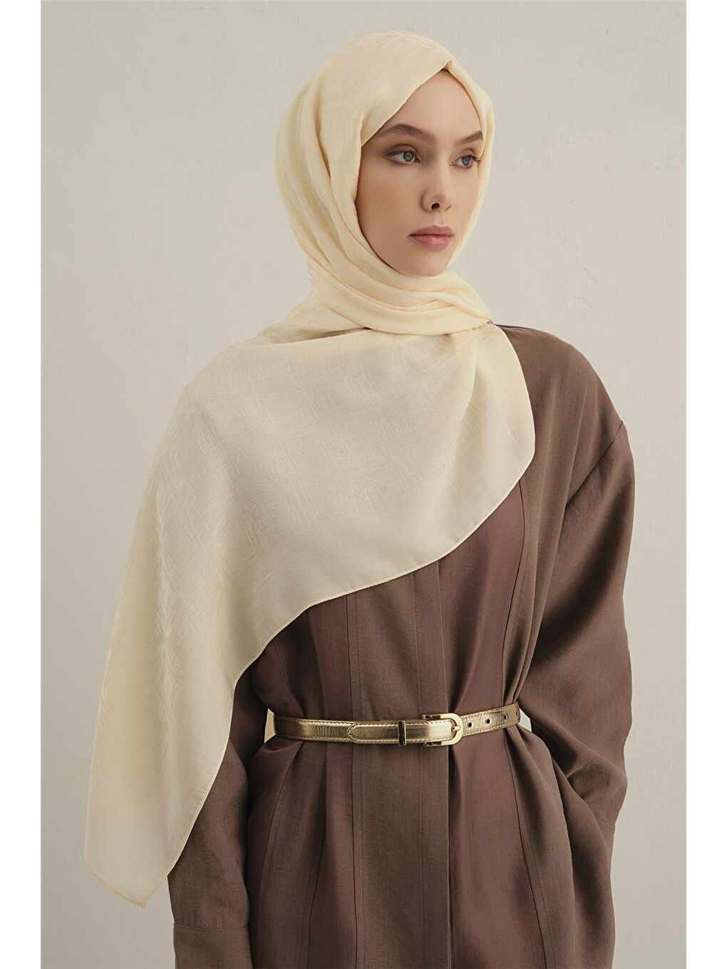 Ekru Lyocell Naia Kare Monogram Şal 6 60