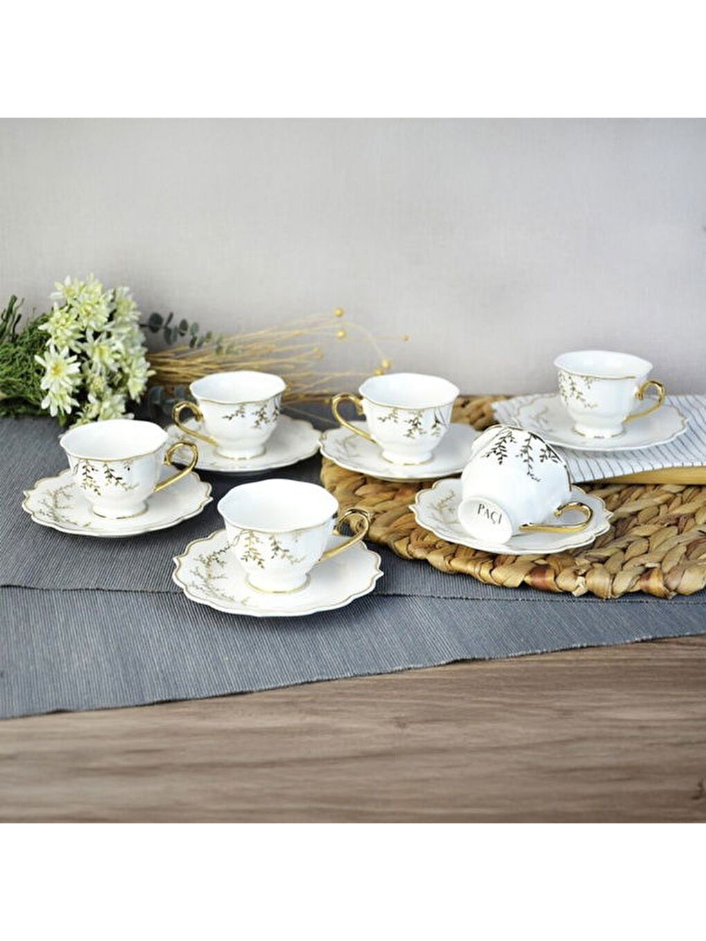 Valeria Porselen 6'lı Kahve Fincanı - Beyaz / Altın