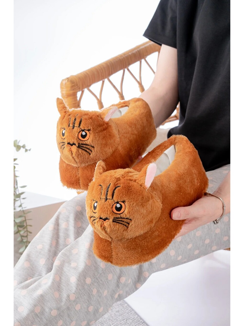 Kahverengi Kedi Figürlü Pelüş Panduf Ev Pandufu Unisex-2