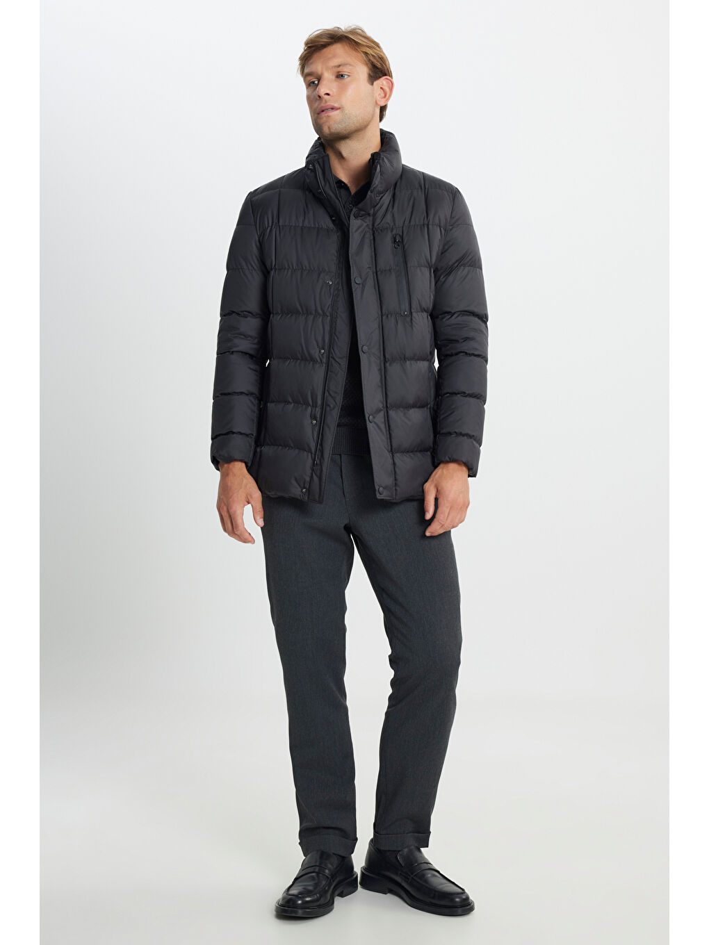 Erkek Siyah Standart Fit Normal Kesim Dik Yaka Yan Cepli Mont-1