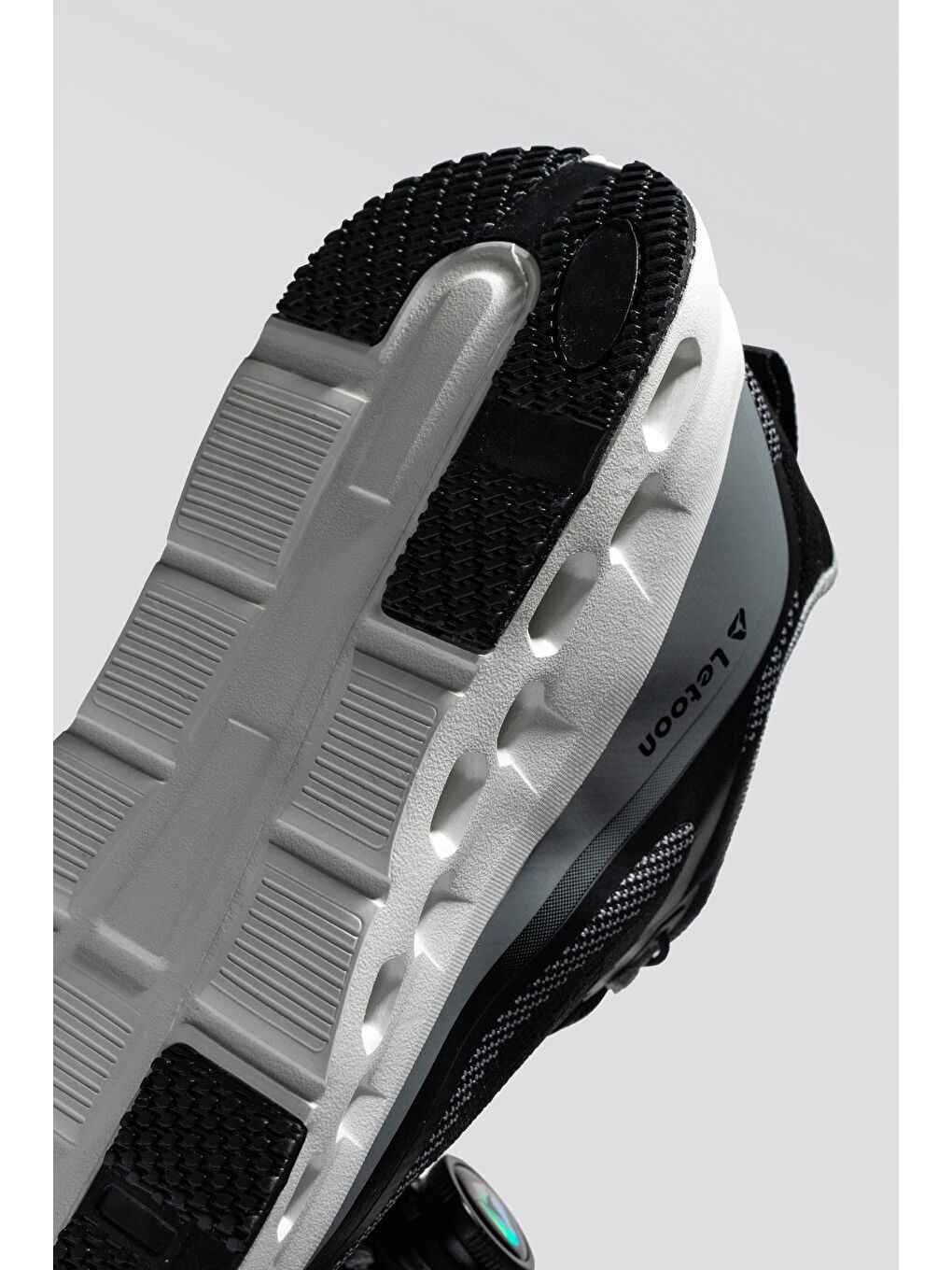 Siyah Havalı Tabanlı Spor Ayakkabı-5