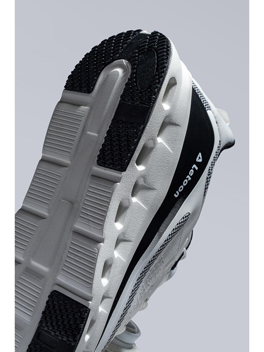 Beyaz Havalı Tabanlı Spor Ayakkabı-5