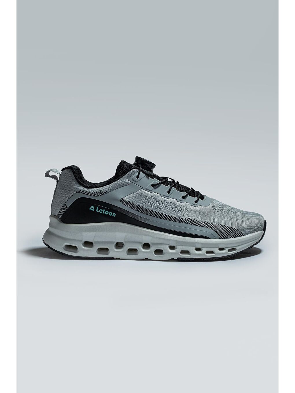 Gri Havalı Tabanlı Spor Ayakkabı