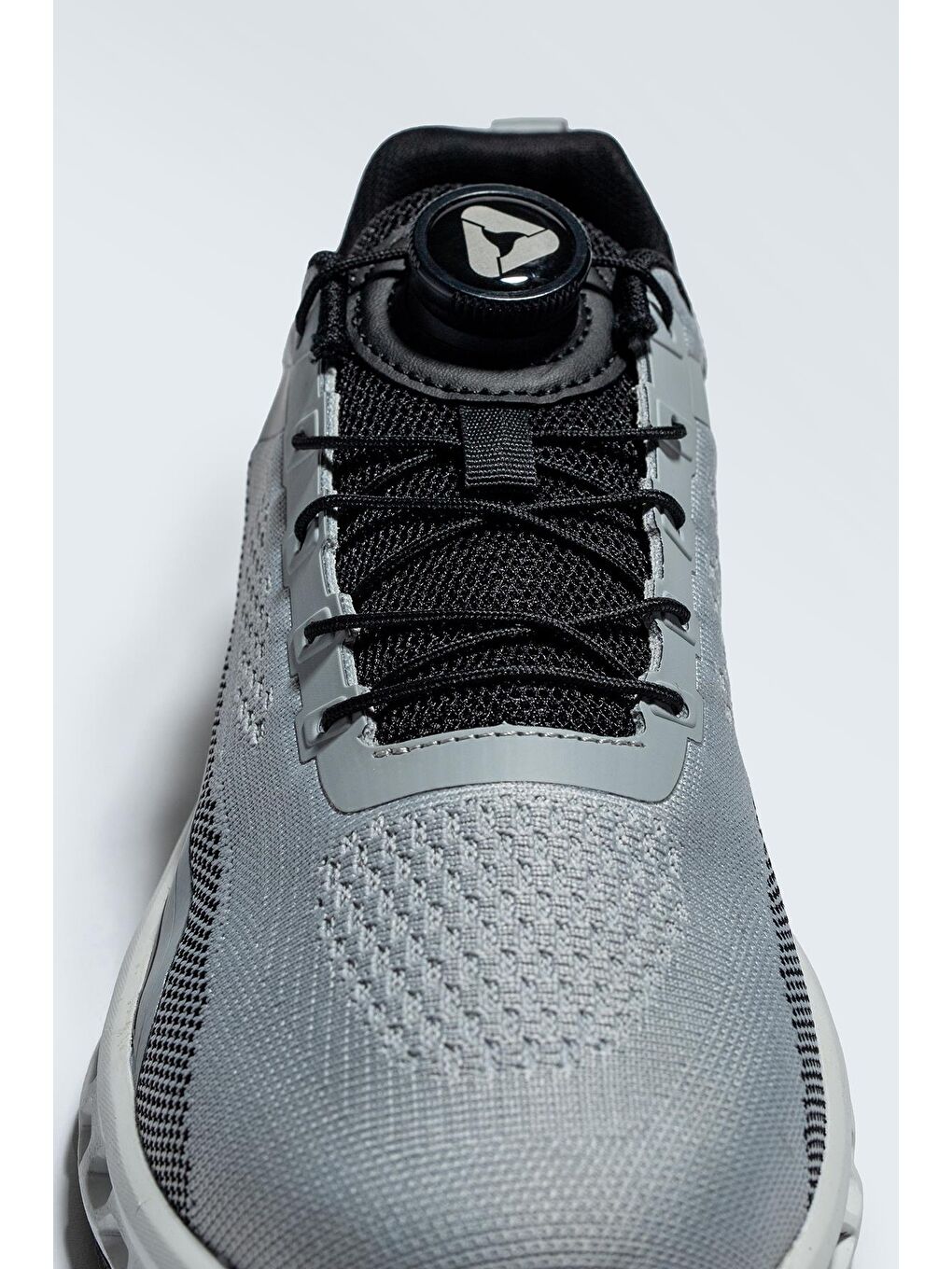 Gri Havalı Tabanlı Spor Ayakkabı-2