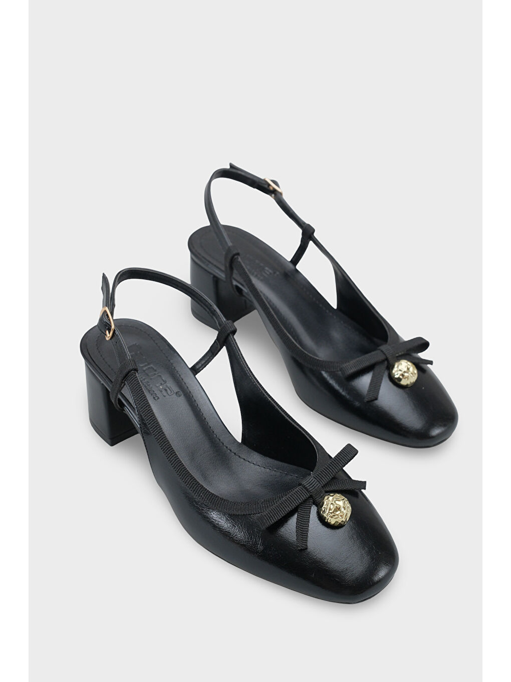 Siyah Arielle Yuvarlak Burunlu Bilekten Bantlı Orta Topuklu Fiyonklu Kadın Ayakkabı-1