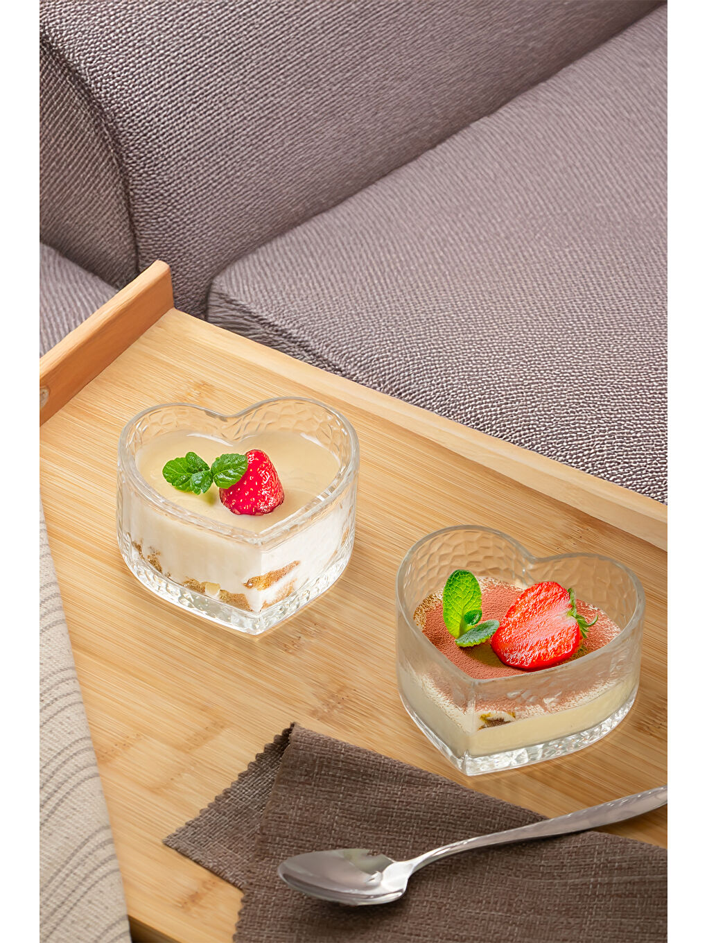 Renksiz Noemi 4'lü Cam Kalp Magnolia-çerezlik Sunumluk Kasesi