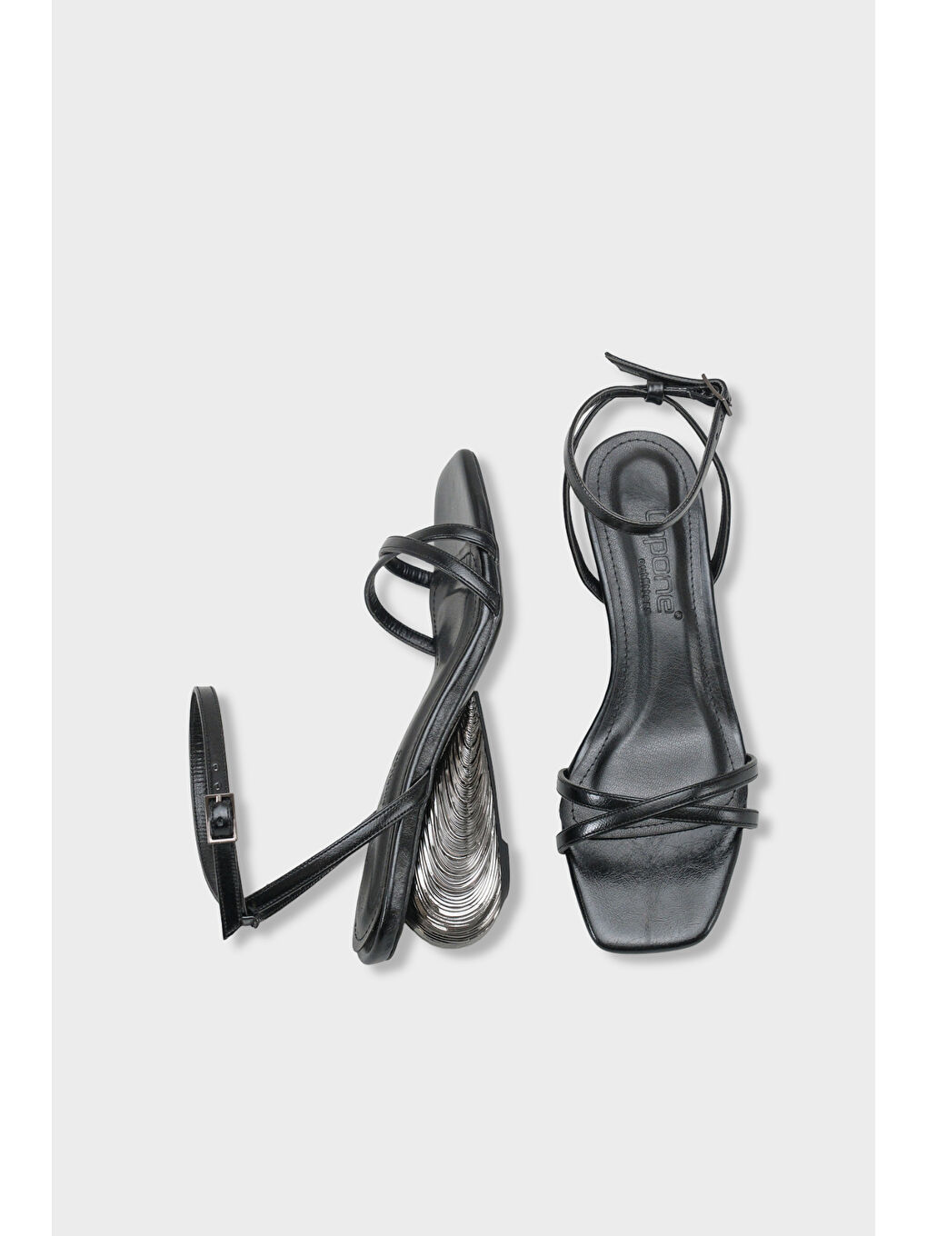 Siyah Carlena Metal Topuklu Bilekten Bantlı Kadın Ayakkabı-4