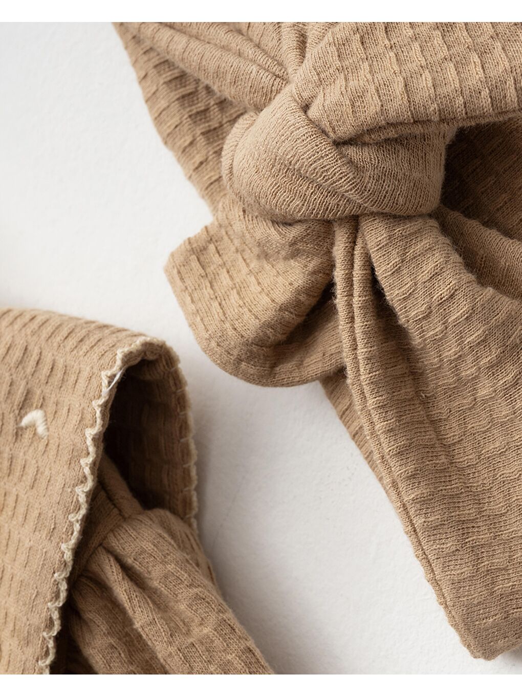 Kız Çocuk Pamuklu Kahverengi Fisto Yakalı Elbise Ve Fiyonklu Saç Bandı Takım-2