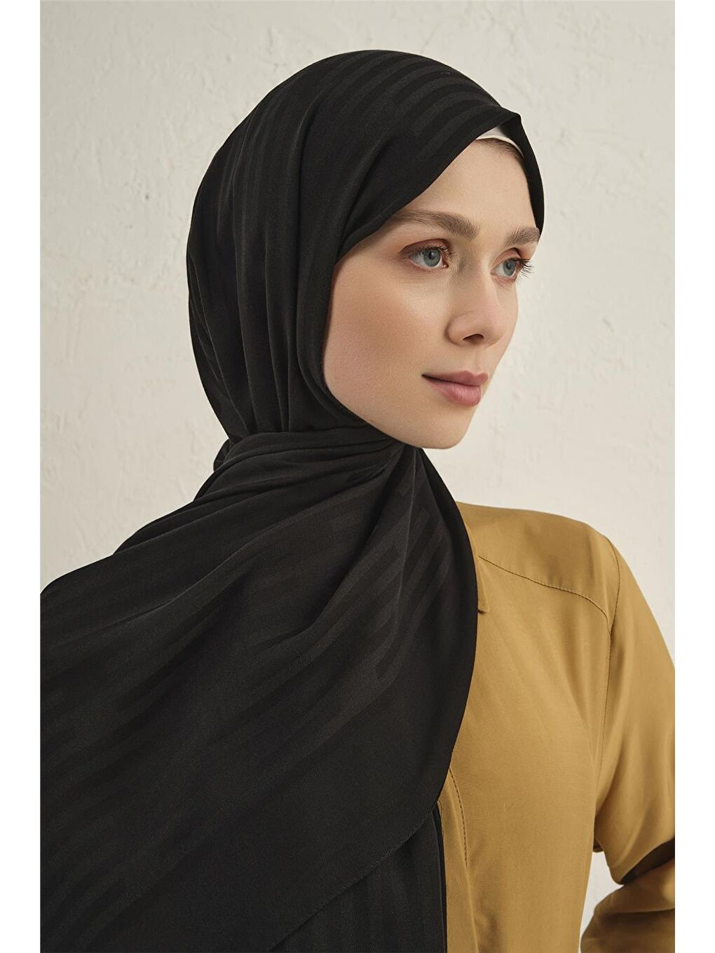 Siyah Lyocell Viscon Stripes Şal 2 01-3