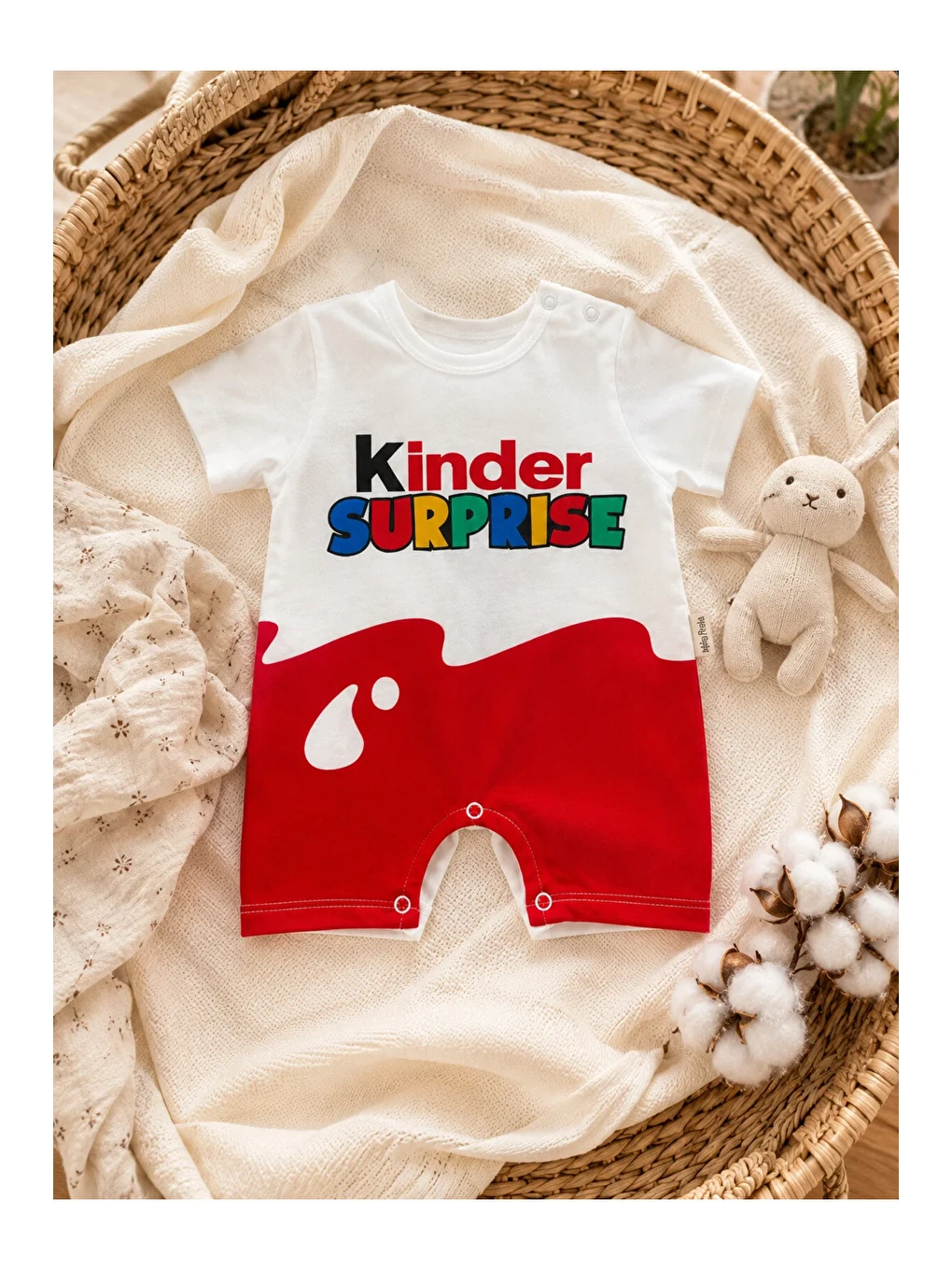Kırmızı Kinder Sürpriz Kısa Kollu Tulum-1